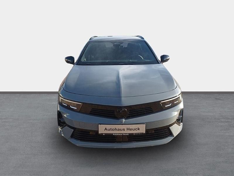 Neu Opel Astra 131 PS (96 kW) 2025 Grau Kombi