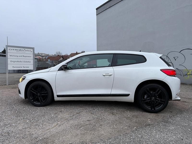 Gebraucht VW Scirocco 122 PS (89 kW) 2009 Weiß Coupé