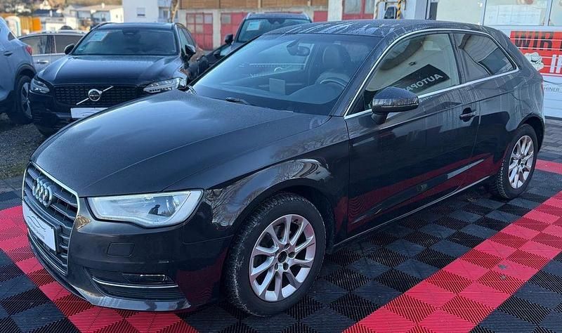 Gebraucht Audi A3 Ambiente 122 PS (89 kW) 2013 Braun Limousine