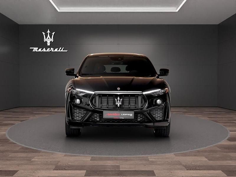 Gebraucht Maserati Levante 430 PS (316 kW) 2021 Nero assoluto SUV
