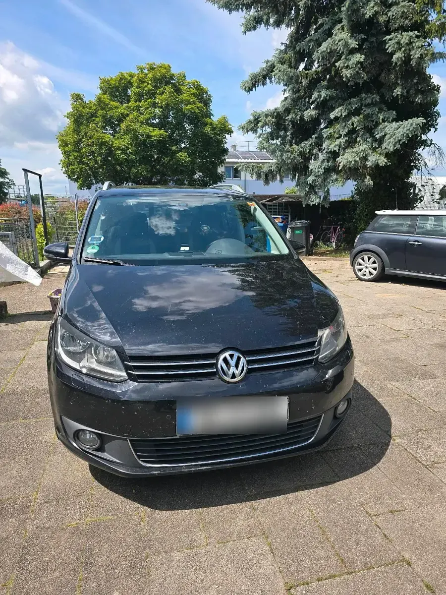 Gebraucht VW Touran 140 PS (102 kW) 2013 Schwarz Van / Kleinbus