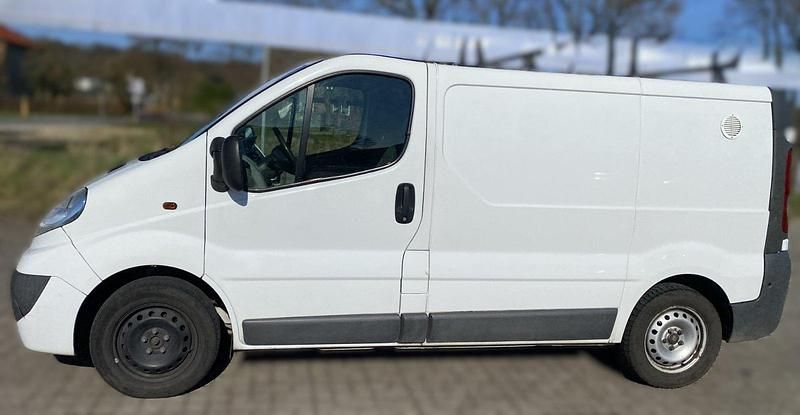 Gebraucht Opel Vivaro 90 PS (66 kW) 2013 Weiß Van / Kleinbus