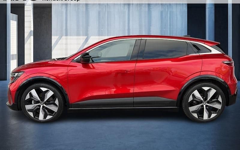 Gebraucht Renault Megane E-Tech Techno 160 kW (218 PS) 2023 Feuerrot Limousine