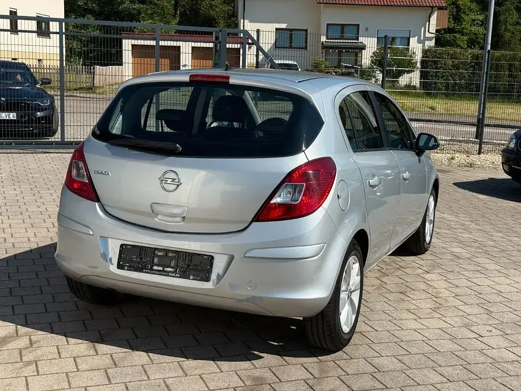 Gebraucht Opel Corsa Energy 86 PS (63 kW) 2014 Silber Kleinwagen