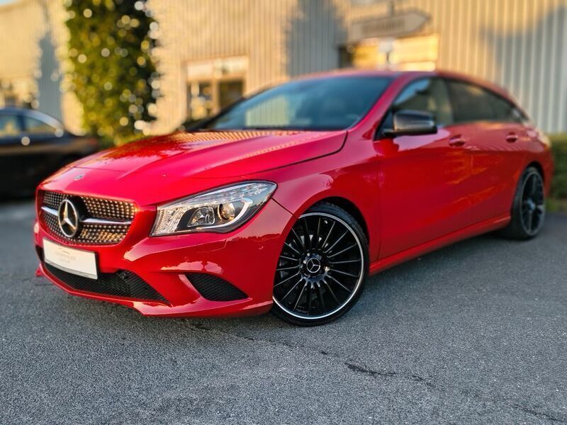 Rot Gebraucht 2015 Mercedes CLA180 Shooting Brake AMG Kombi | 18.250 € (Fairer Preis) - Bild 1/4