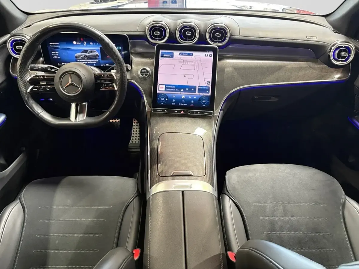 Gebraucht Mercedes GLC300 AMG 258 PS (189 kW) 2023 Silber SUV