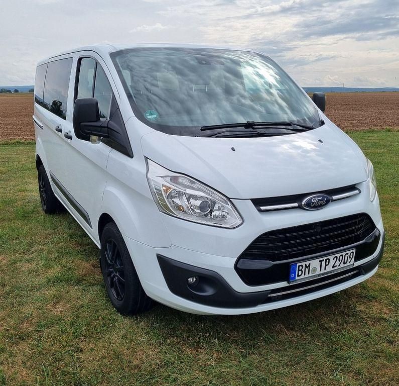 Weiß Gebraucht 2017 Ford Transit Custom Trend Kombi | 18.700 € (Superpreis) - Bild 1/4