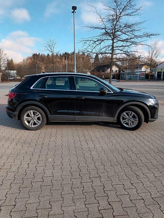 Gebraucht Audi Q3 Design 150 PS (110 kW) 2019 Schwarz SUV