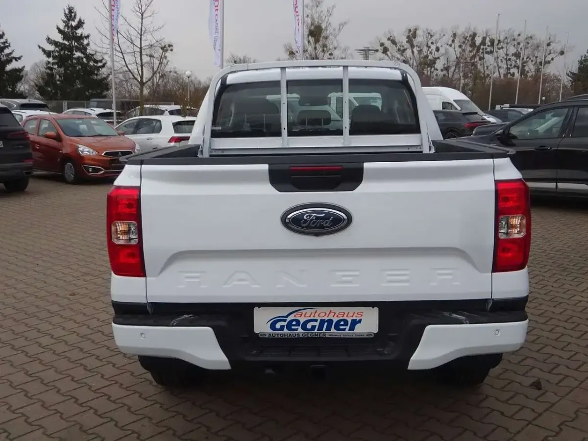 Nowe Ford Ranger XLT 170 KM (125 kW) 2026 Biały Pickup