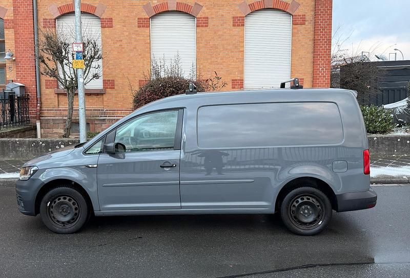 Gebraucht VW Caddy Maxi R 102 PS (75 kW) 2017 Grau Van / Kleinbus