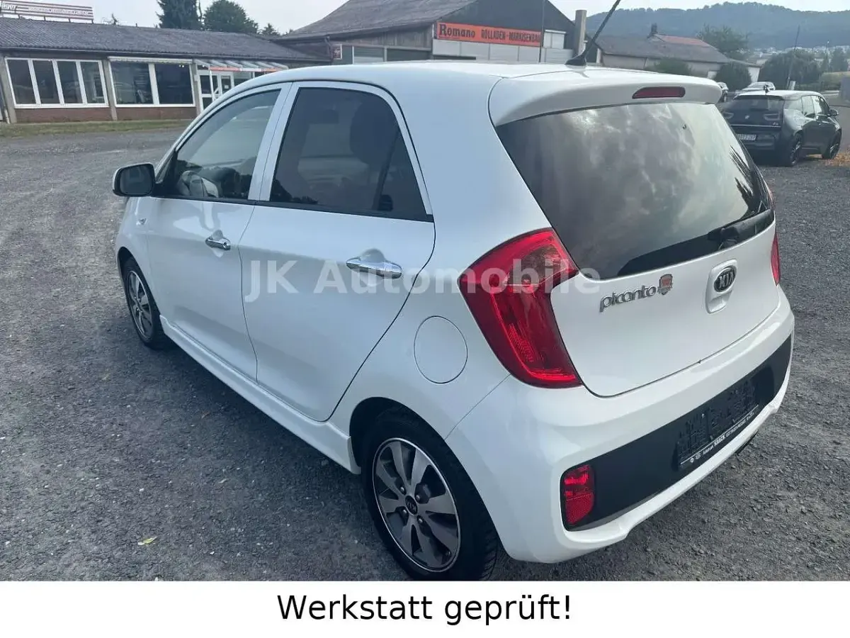 Gebraucht Kia Picanto DREAM-TEAM Edition 69 PS (50 kW) 2015 Clear white Kleinwagen