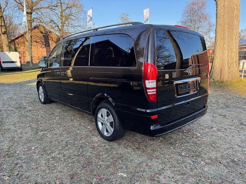 Gebraucht Mercedes Viano 258 PS (189 kW) 2014 Obsidianschwarz metallic Van / Kleinbus