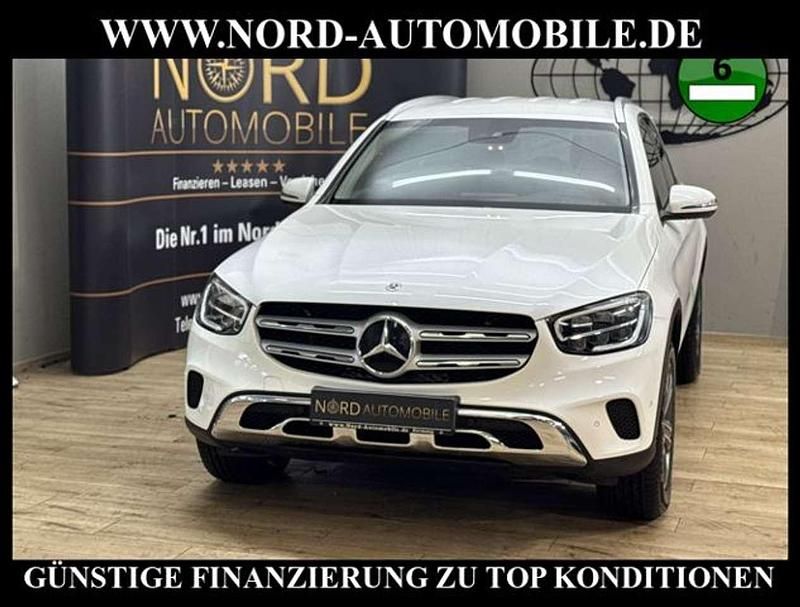 Gebraucht Mercedes GLC300e 306 PS (225 kW) 2022 Polarweiß SUV