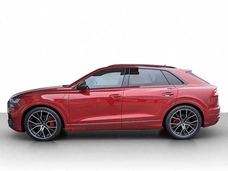 Gebraucht Audi Q8 Competition 286 PS (210 kW) 2023 Matadorrot metallic SUV
