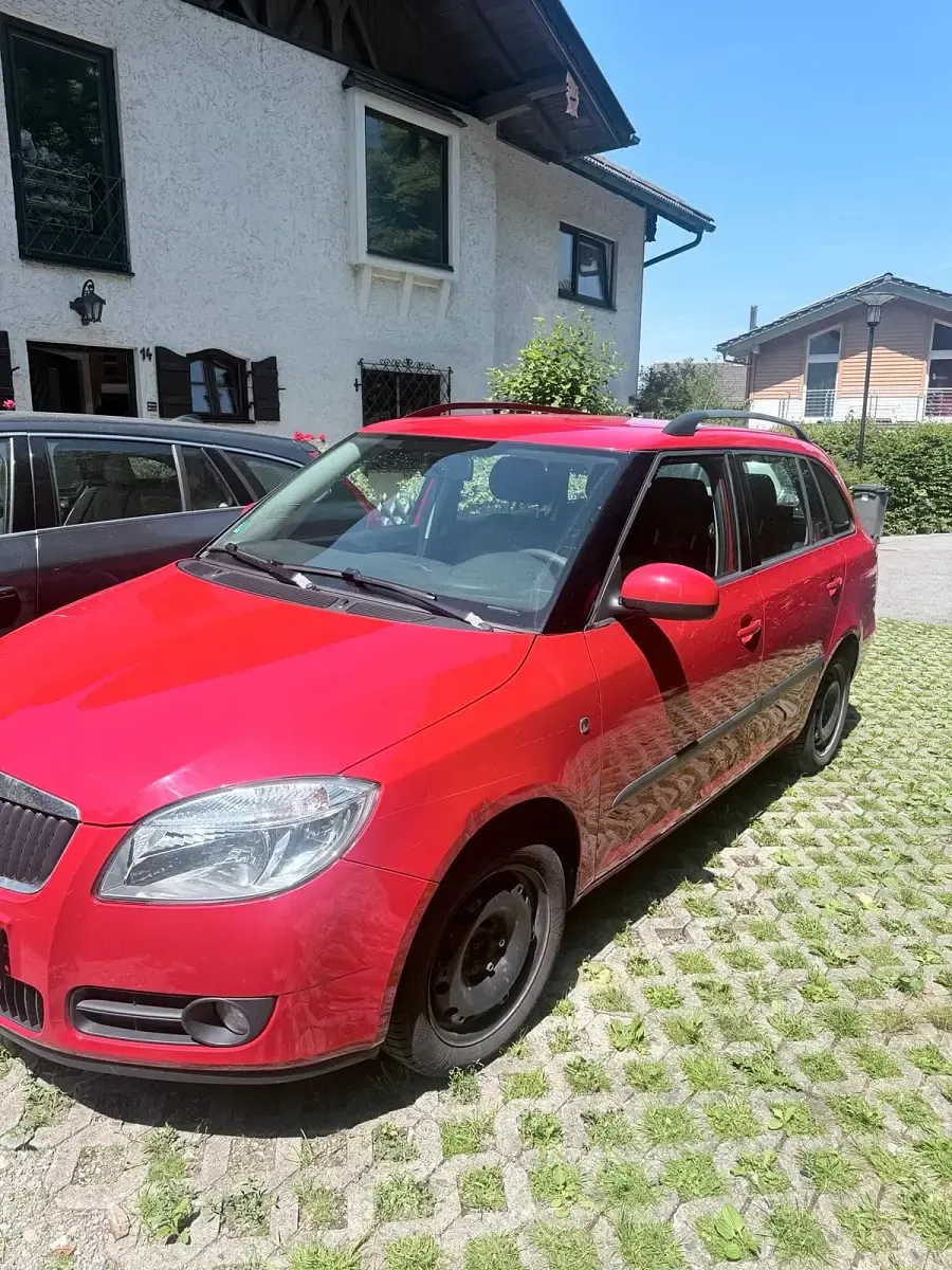 Gebraucht Skoda Fabia 85 PS (62 kW) 2010 Rot Kombi