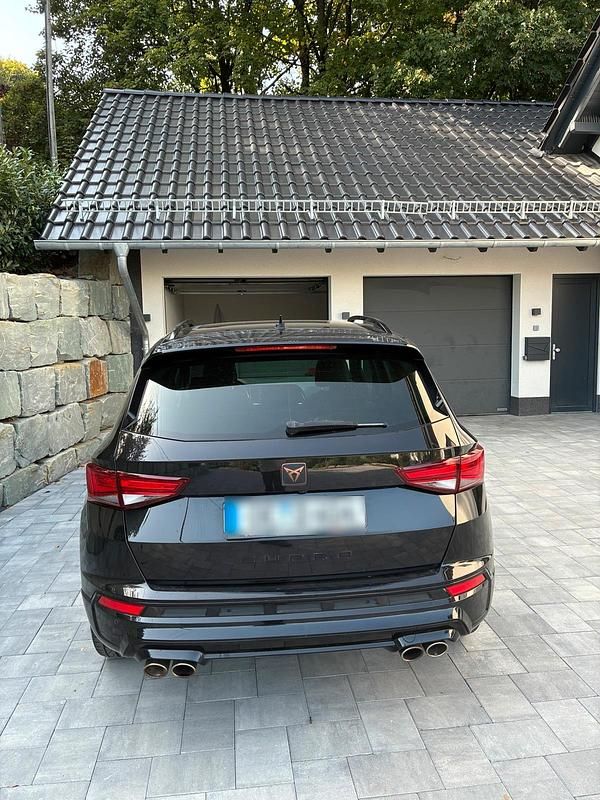 Używany Seat Ateca CUPRA 300 KM (220 kW) 2019 Czarny SUV