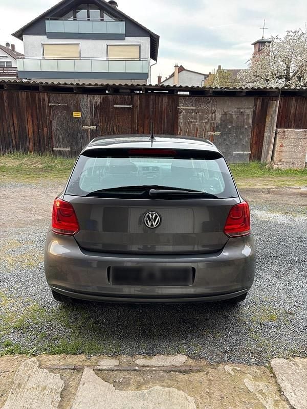 Gebraucht VW Polo Trendline 60 PS (44 kW) 2011 Grau Kleinwagen