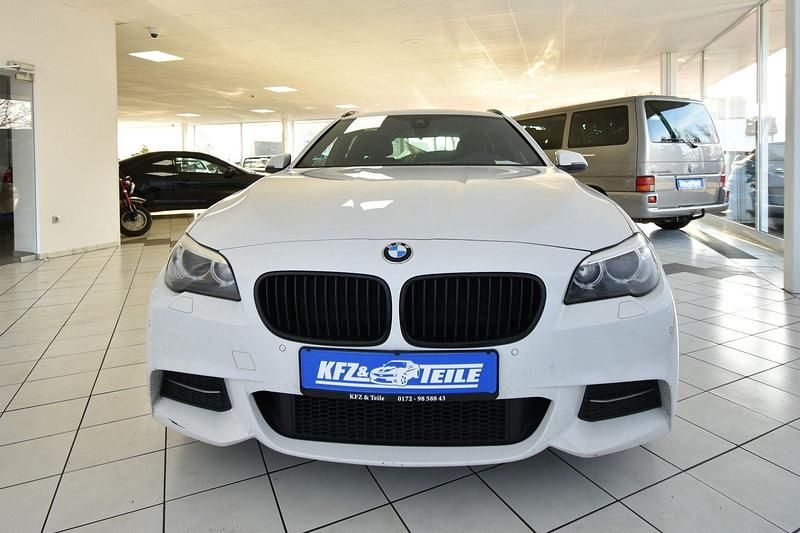 Gebraucht BMW 530 M Sport 258 PS (189 kW) 2014 Weiß Kombi
