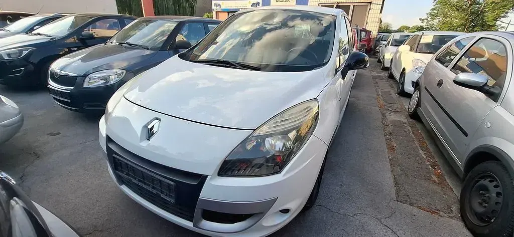 Gebraucht Renault Scénic III Bose Edition 131 PS (96 kW) 2011 Weiß Van / Kleinbus
