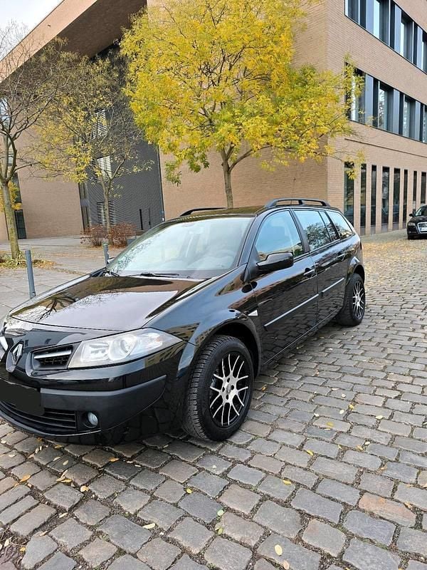 Schwarz Gebraucht 2009 Renault Mégane II Kombi | 2.490 € (Fairer Preis) - Bild 1/4