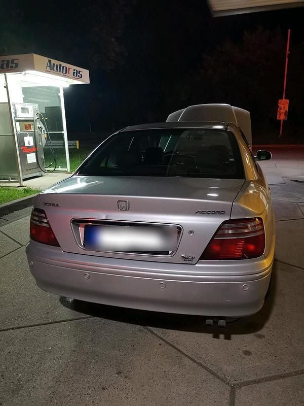 Silber Gebraucht 2000 Honda Accord Limousine | 1.999 € (Fairer Preis) - Bild 1/4