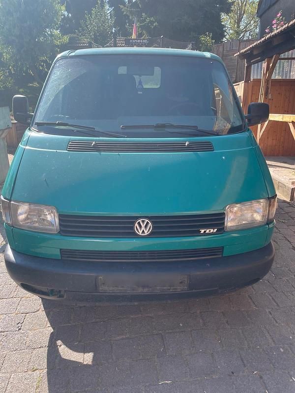 Grün Gebraucht 1999 VW T4 Van | 5.500 € - Bild 1/4