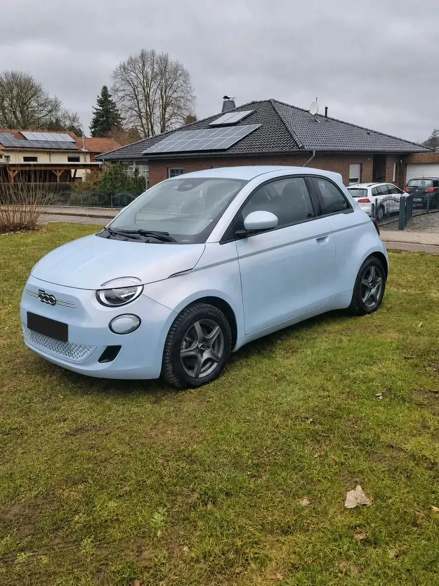 Gebraucht Fiat 500e 86 kW (118 PS) 2021 Blau Kleinwagen