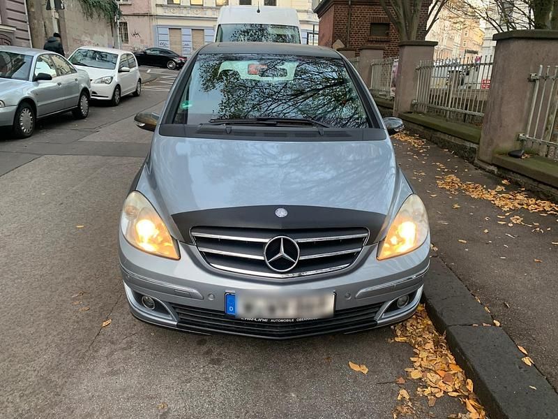 Blau Gebraucht 2005 Mercedes B200 Van / Kleinbus | 2.500 € (Superpreis) - Bild 1/4