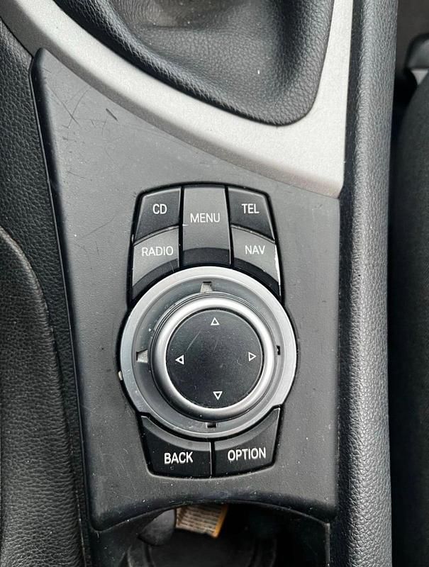 Gebraucht BMW 118 143 PS (105 kW) 2010 Schwarz Kleinwagen