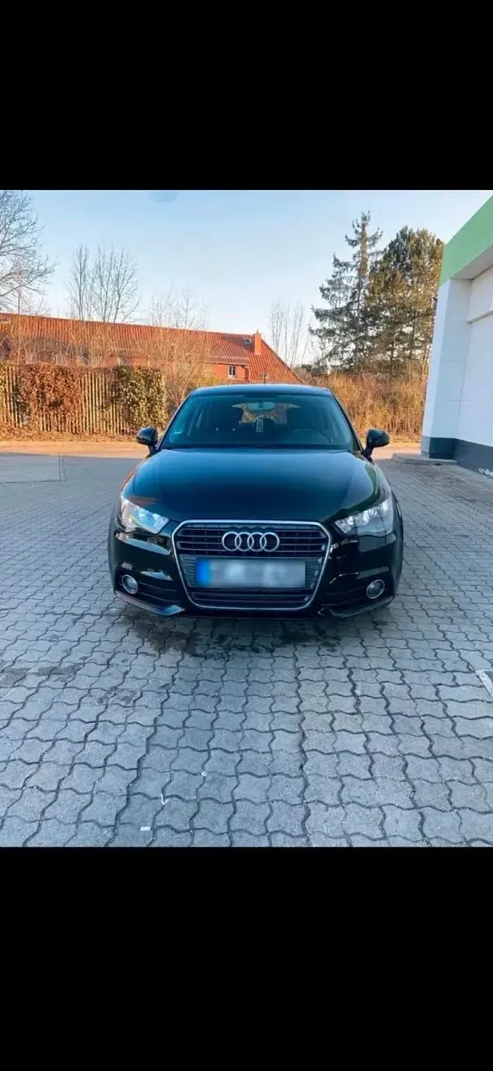 Gebraucht Audi A1 90 PS (66 kW) 2013 Schwarz Kleinwagen