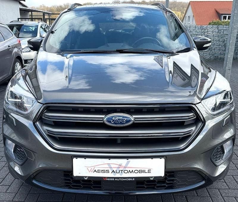 Gebraucht Ford Kuga ST-Line 150 PS (110 kW) 2018 Grau SUV