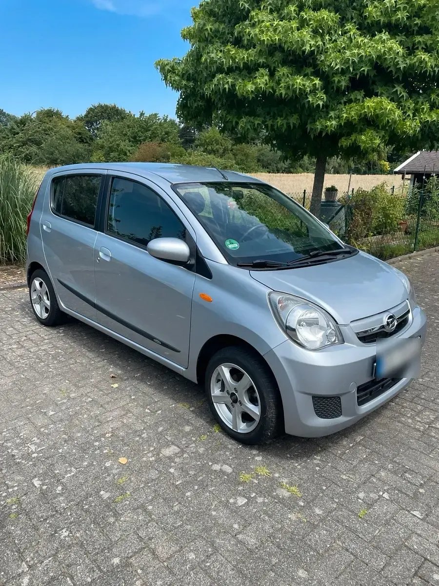 Gebraucht Daihatsu Cuore 69 PS (50 kW) 2008 Grau Kleinwagen