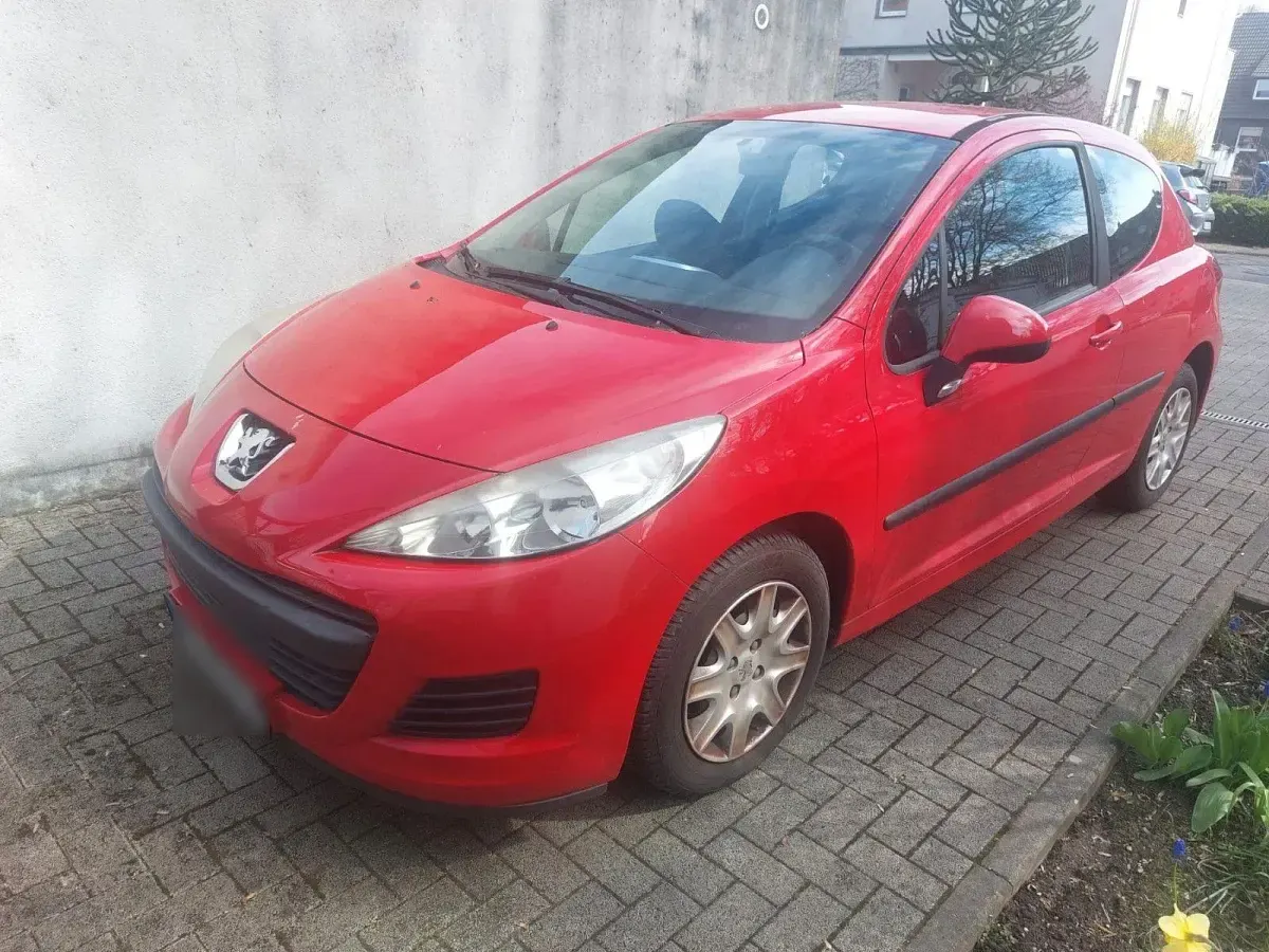 Gebraucht Peugeot 207 73 PS (53 kW) 2009 Rot Limousine