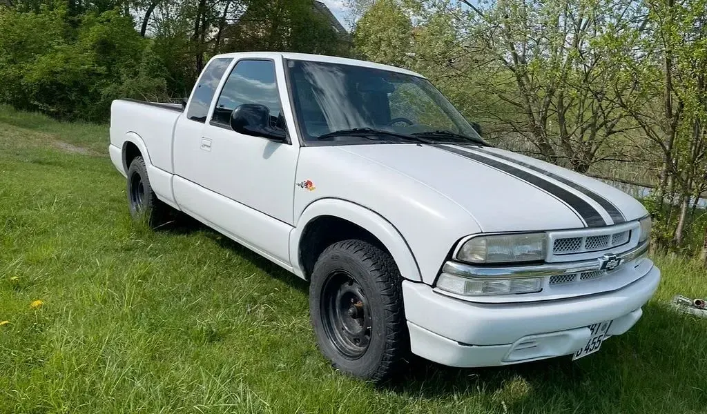 Używany Chevrolet S10 193 KM (141 kW) 1998 Biały Pickup