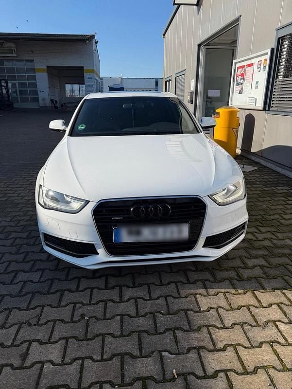 Gebraucht Audi A4 Design 224 PS (164 kW) 2014 Weiß Limousine