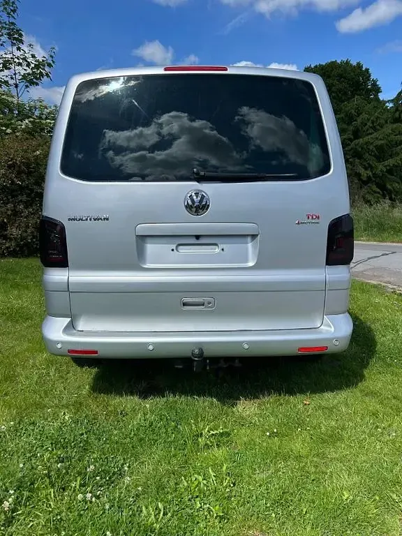 Gebraucht VW Multivan 174 PS (127 kW) 2008 Silber Van / Kleinbus