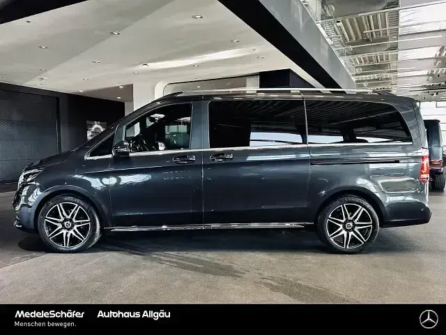 Gebraucht Mercedes V300 Exclusive 237 PS (174 kW) 2023 Graphitgrau Van / Kleinbus