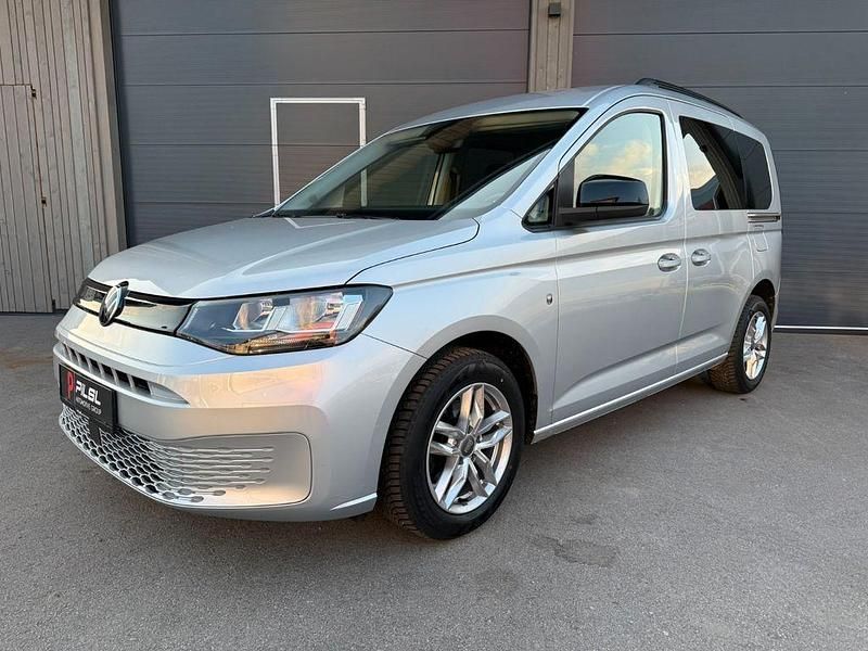Gebraucht VW Caddy Basis 102 PS (75 kW) 2021 Silber Van / Kleinbus