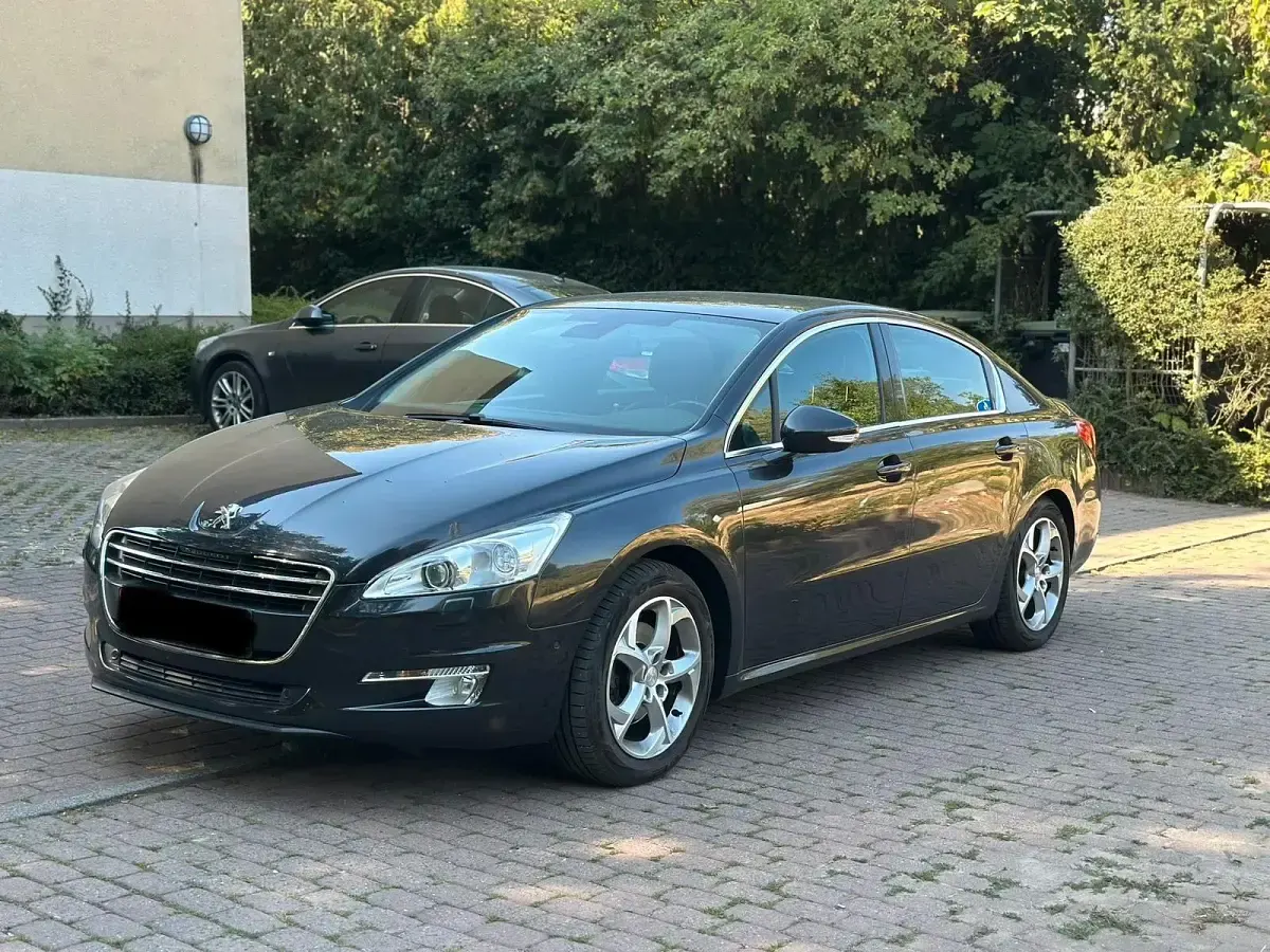 Gebraucht Peugeot 508 156 PS (114 kW) 2011 Schwarz Limousine