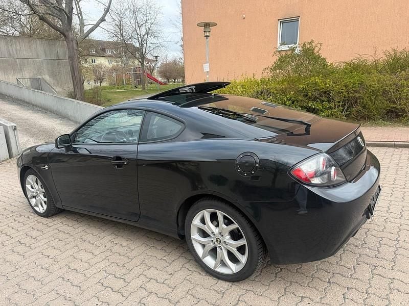 Gebraucht Hyundai Coupé 142 PS (104 kW) 2009 Schwarz Coupé