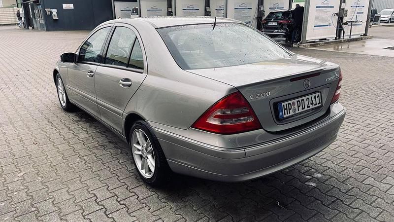 Gebraucht Mercedes C200 163 PS (119 kW) 2002 Beige Limousine