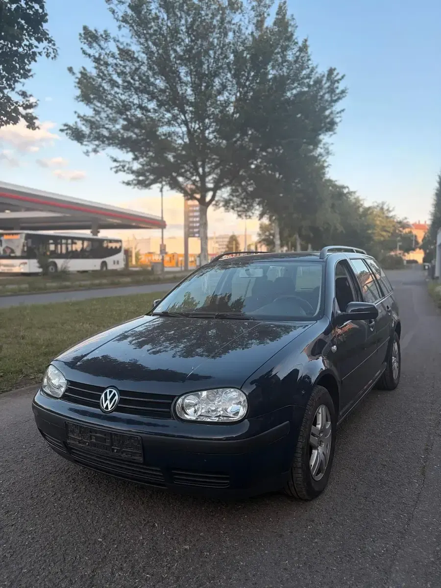 Gebraucht VW Golf IV 105 PS (77 kW) 2003 Blau Kombi