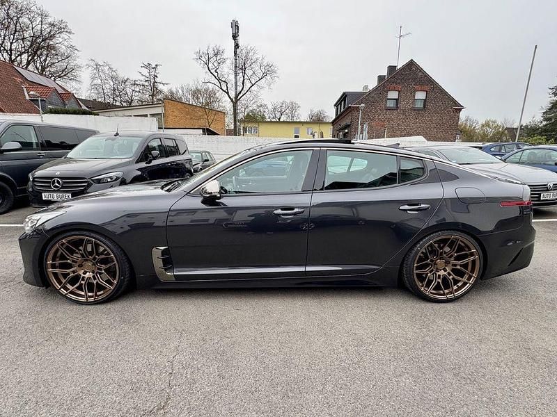 Gebraucht Kia Stinger GT-Line 245 PS (180 kW) 2020 Grau Kleinwagen