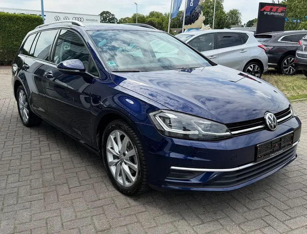 Gebraucht VW Golf VII Sound 116 PS (85 kW) 2018 Blau Kombi