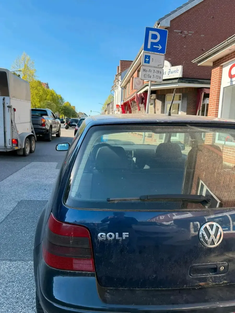 Gebraucht VW Golf IV 100 PS (73 kW) 2003 Schwarz Kleinwagen