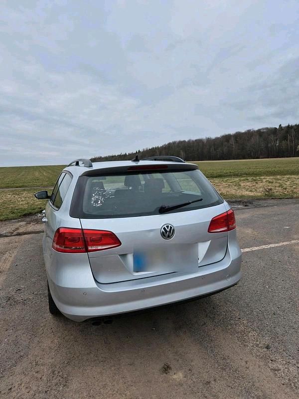 Gebraucht VW Passat 140 PS (102 kW) 2014 Silber Kombi
