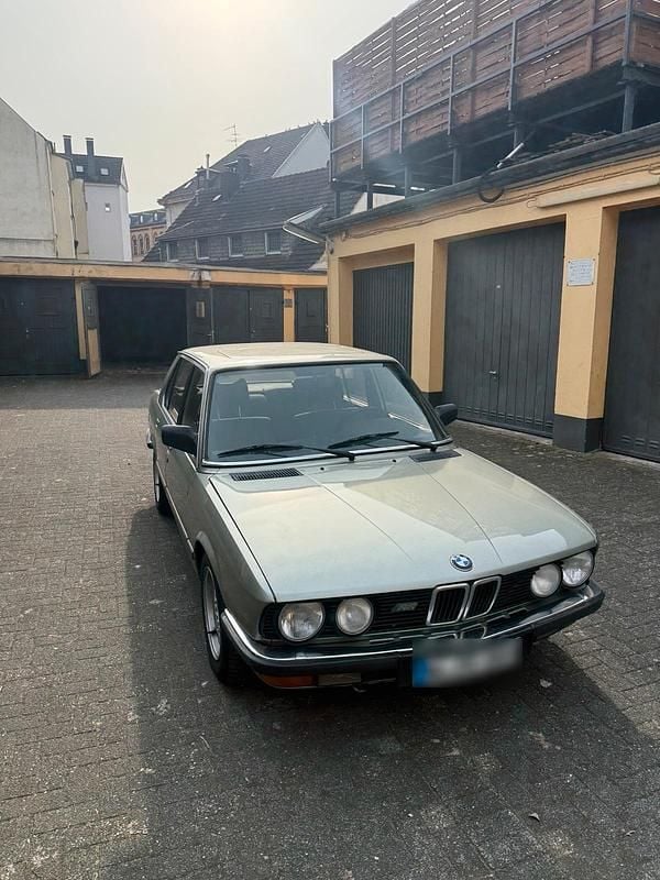 Usata BMW 528 184 CV (135 kW) 1983 Verde Berlina