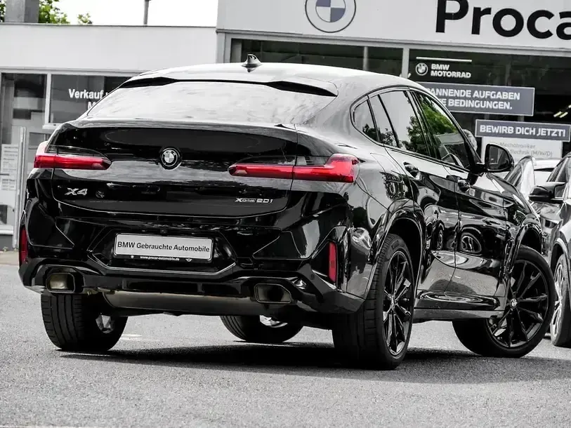 Gebraucht BMW X4 M Sport 184 PS (135 kW) 2022 Schwarz SUV