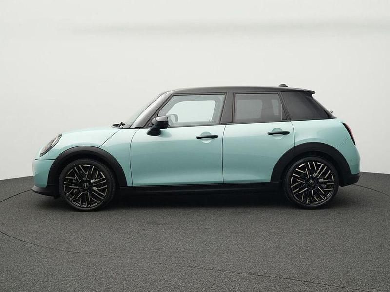 Gebraucht Mini Cooper Favoured 114 kW (156 PS) 2025 Silber Kleinwagen