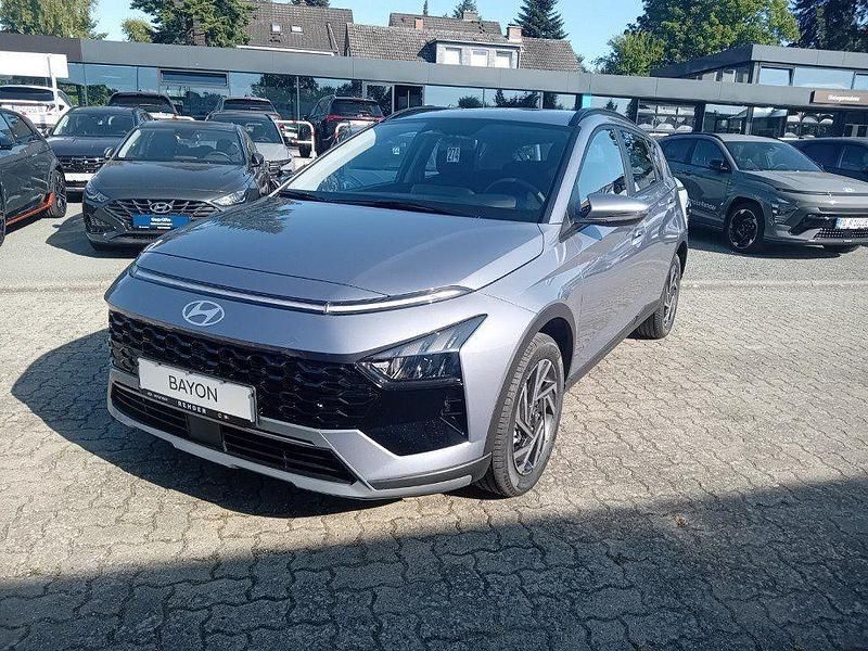 Blau Neu 2025 Hyundai Bayon Trend SUV | 25.990 € (Etwas zu teuer) - Bild 1/4